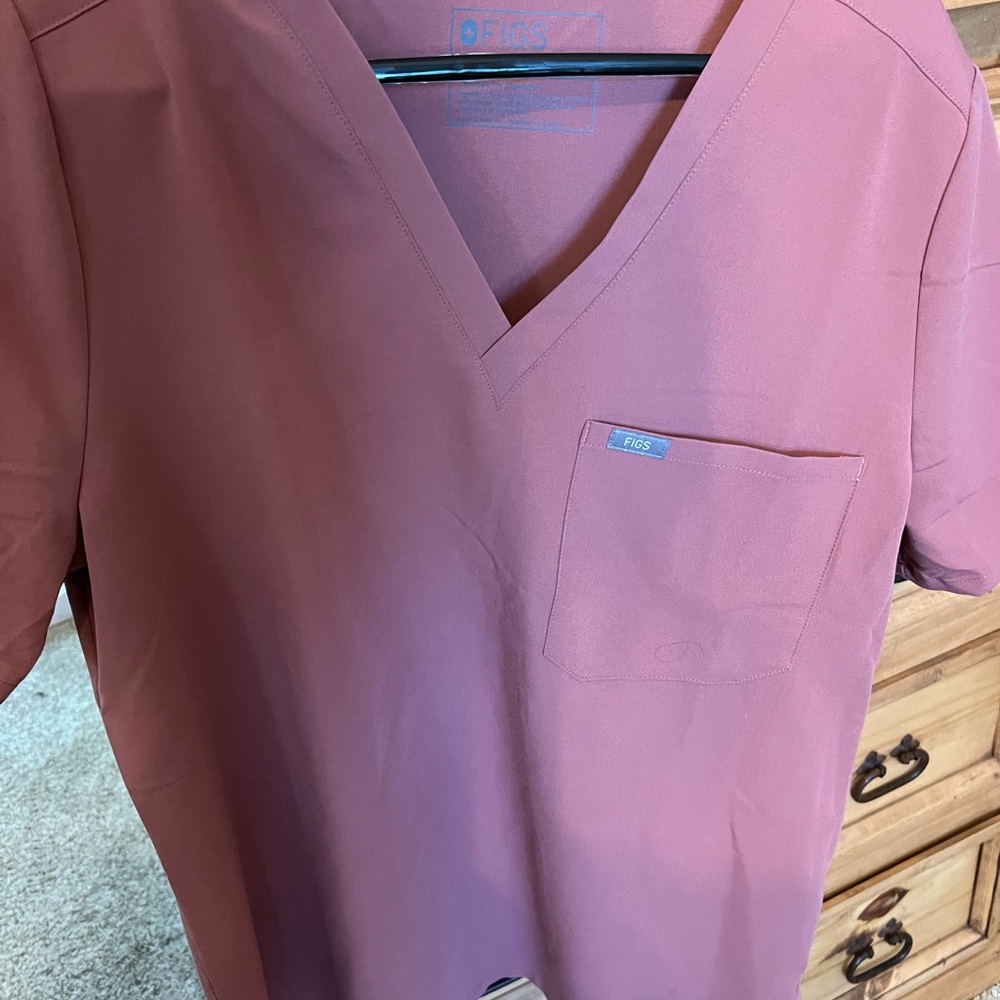 Women's Pink V-Neck Figs Scrub top
